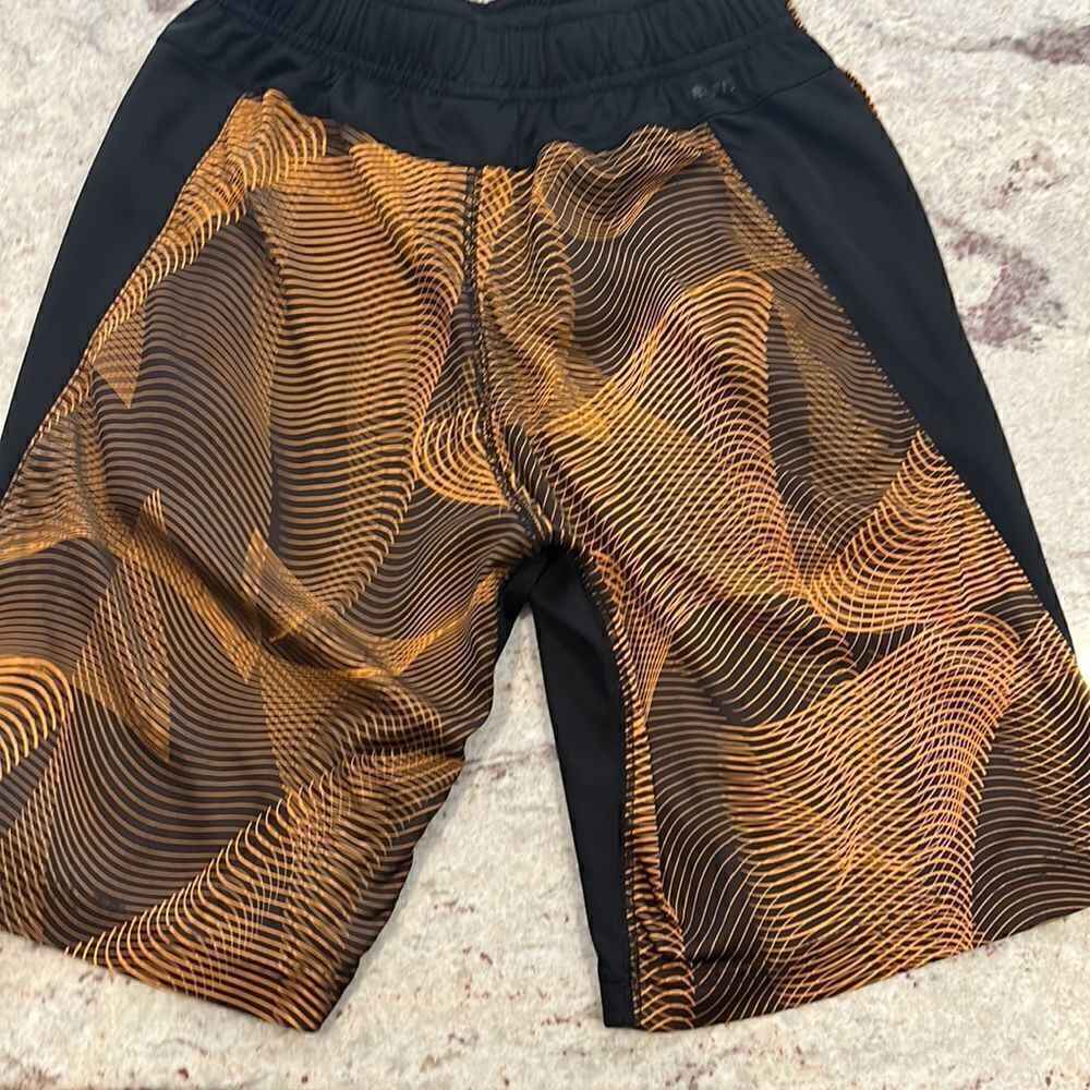 Nike Shorts   - Picture 2 of 3